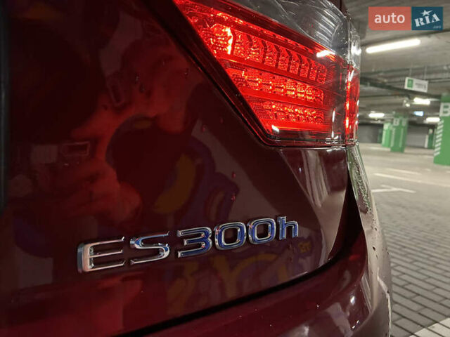 Красный Лексус ЕС, объемом двигателя 2.49 л и пробегом 166 тыс. км за 20500 $, фото 9 на Automoto.ua