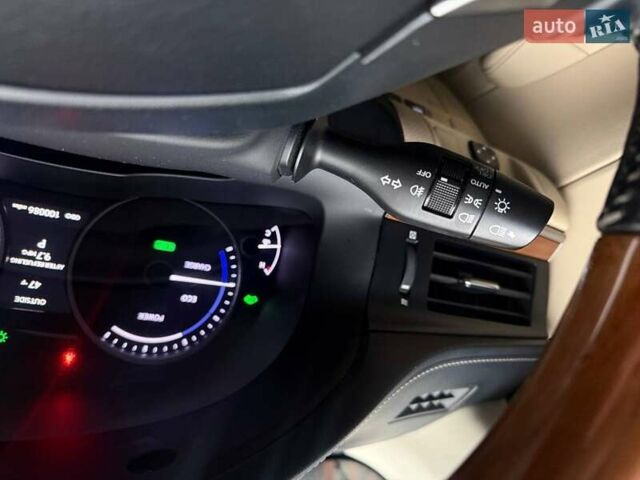 Красный Лексус ЕС, объемом двигателя 2.49 л и пробегом 300 тыс. км за 14990 $, фото 15 на Automoto.ua