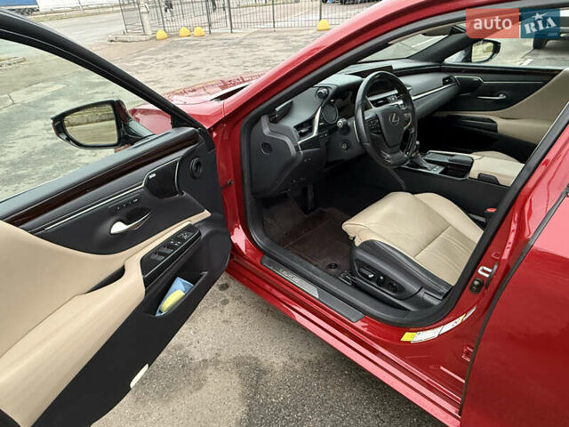 Красный Лексус ЕС, объемом двигателя 2.49 л и пробегом 56 тыс. км за 37499 $, фото 9 на Automoto.ua