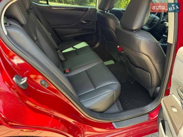 Красный Лексус ЕС, объемом двигателя 3.46 л и пробегом 125 тыс. км за 26200 $, фото 11 на Automoto.ua