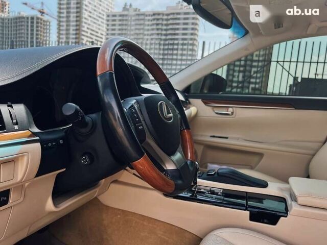 Лексус ЕС, объемом двигателя 0 л и пробегом 171 тыс. км за 19400 $, фото 9 на Automoto.ua