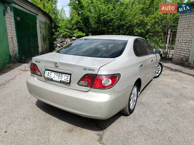 Лексус ЕС, объемом двигателя 3 л и пробегом 300 тыс. км за 4700 $, фото 4 на Automoto.ua