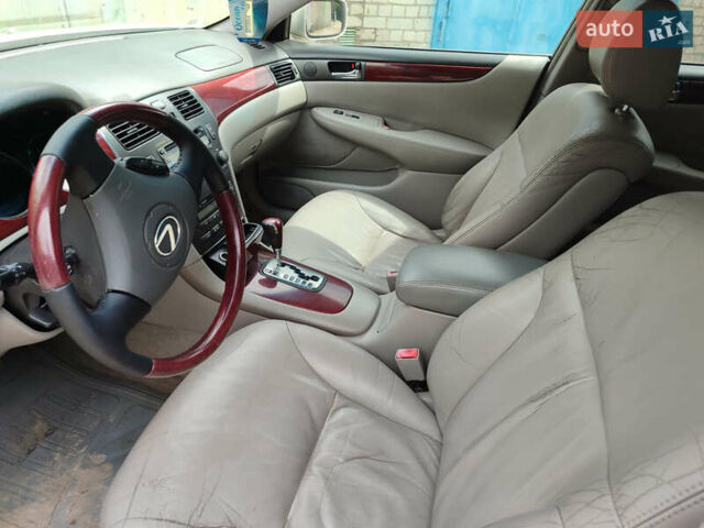 Лексус ЕС, объемом двигателя 3 л и пробегом 300 тыс. км за 4700 $, фото 5 на Automoto.ua