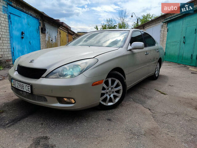 Лексус ЕС, объемом двигателя 3 л и пробегом 300 тыс. км за 4700 $, фото 2 на Automoto.ua