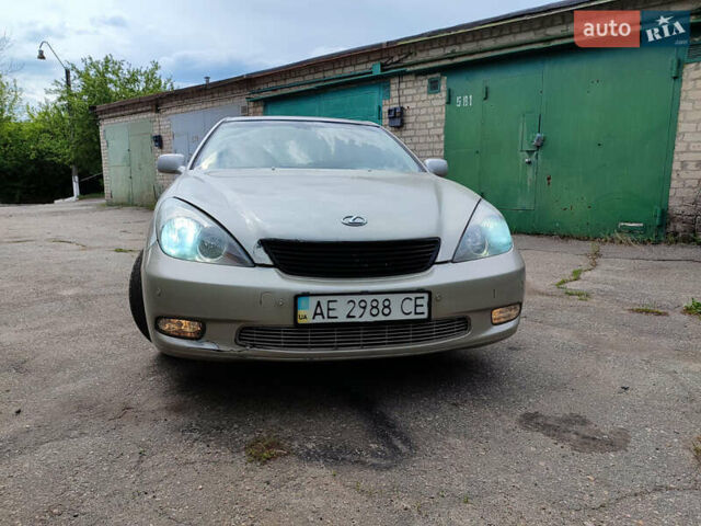 Лексус ЕС, объемом двигателя 3 л и пробегом 300 тыс. км за 4700 $, фото 1 на Automoto.ua