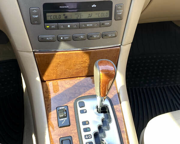 Лексус ЕС, объемом двигателя 3 л и пробегом 313 тыс. км за 7500 $, фото 14 на Automoto.ua