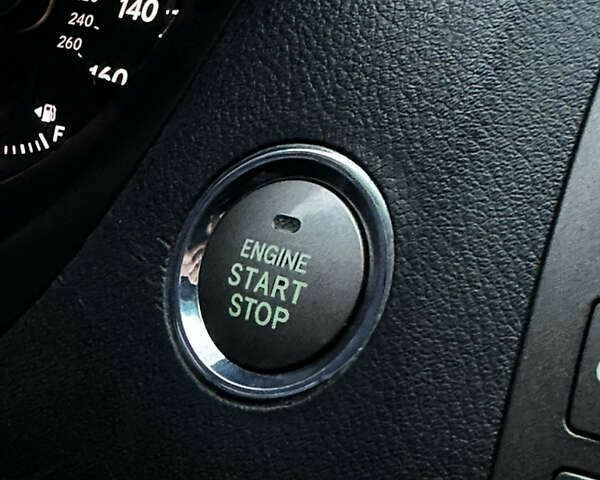 Лексус ЕС, объемом двигателя 0 л и пробегом 302 тыс. км за 8700 $, фото 11 на Automoto.ua