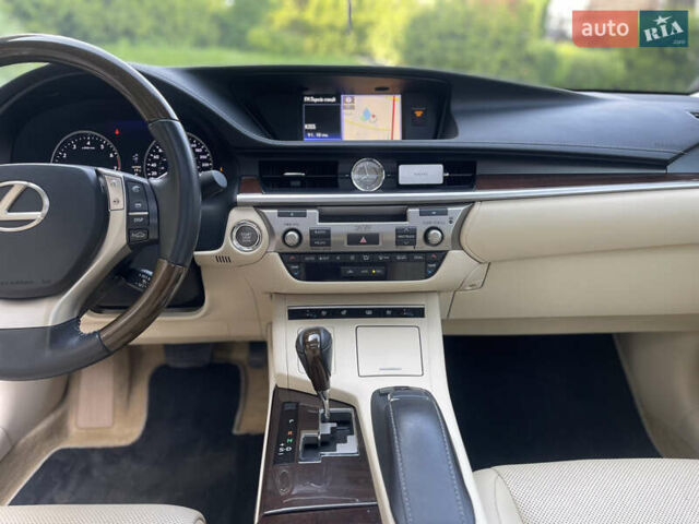 Лексус ЕС, объемом двигателя 3.5 л и пробегом 100 тыс. км за 17000 $, фото 11 на Automoto.ua