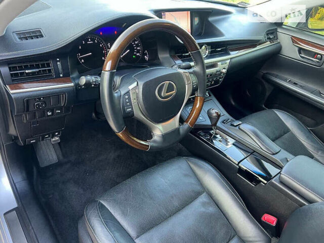 Лексус ЕС, объемом двигателя 3.5 л и пробегом 171 тыс. км за 3000 $, фото 8 на Automoto.ua