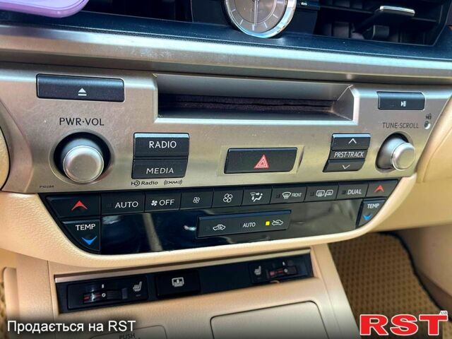 Лексус ЕС, объемом двигателя 2.5 л и пробегом 257 тыс. км за 14800 $, фото 3 на Automoto.ua