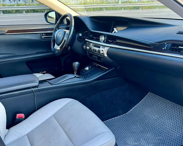 Лексус ЕС, об'ємом двигуна 3.5 л та пробігом 265 тис. км за 17535 $, фото 30 на Automoto.ua