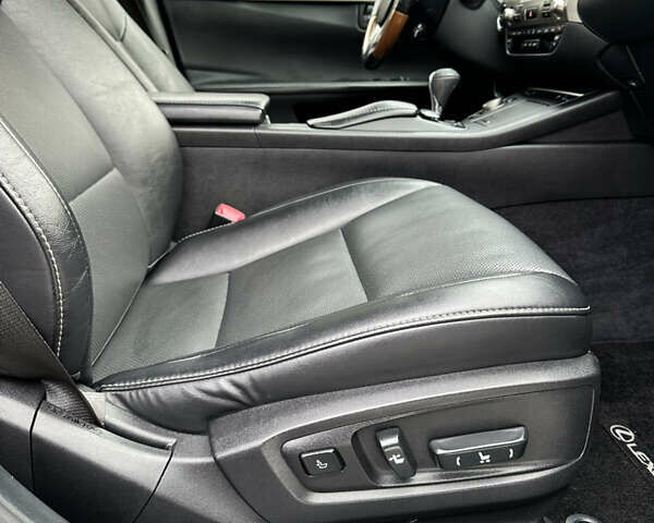 Лексус ЕС, объемом двигателя 2.5 л и пробегом 298 тыс. км за 16200 $, фото 15 на Automoto.ua