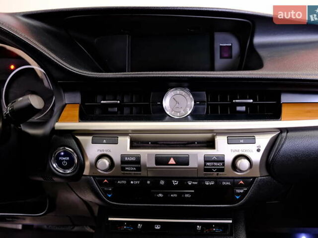 Лексус ЕС, объемом двигателя 2.5 л и пробегом 191 тыс. км за 16900 $, фото 18 на Automoto.ua