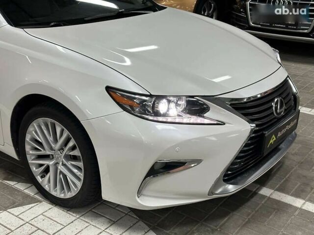 Лексус ЕС, объемом двигателя 0 л и пробегом 150 тыс. км за 19000 $, фото 8 на Automoto.ua