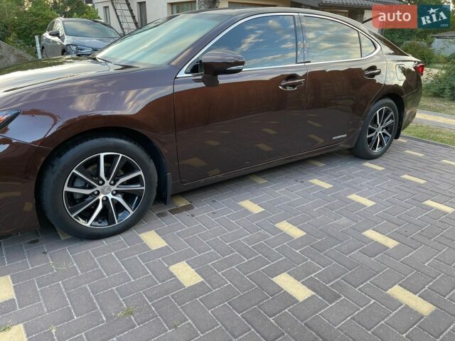 Лексус ЕС, объемом двигателя 2.49 л и пробегом 148 тыс. км за 23000 $, фото 6 на Automoto.ua