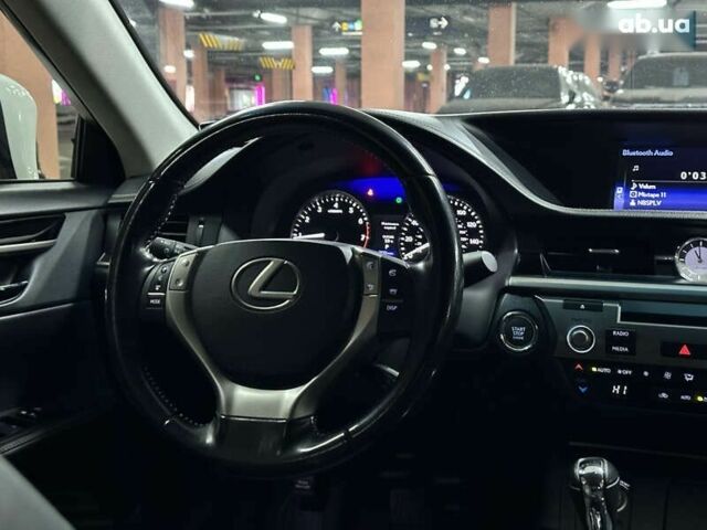 Лексус ЕС, объемом двигателя 0 л и пробегом 150 тыс. км за 19000 $, фото 20 на Automoto.ua