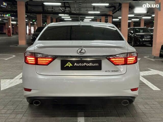 Лексус ЕС, объемом двигателя 0 л и пробегом 150 тыс. км за 19000 $, фото 5 на Automoto.ua