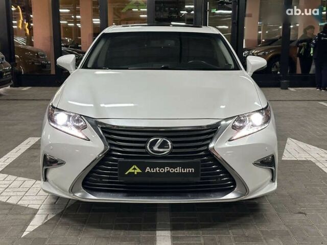 Лексус ЕС, объемом двигателя 0 л и пробегом 150 тыс. км за 19000 $, фото 4 на Automoto.ua