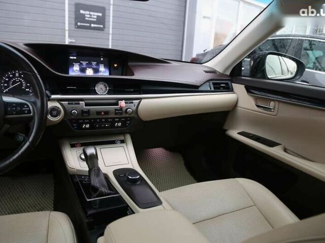 Лексус ЕС, объемом двигателя 3.5 л и пробегом 125 тыс. км за 22500 $, фото 14 на Automoto.ua