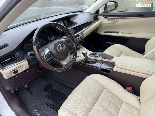Лексус ЕС, объемом двигателя 0 л и пробегом 200 тыс. км за 24790 $, фото 13 на Automoto.ua