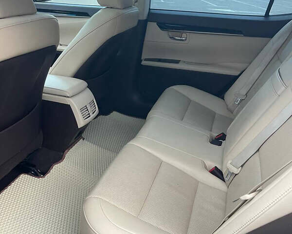 Лексус ЕС, объемом двигателя 3.46 л и пробегом 126 тыс. км за 20340 $, фото 5 на Automoto.ua