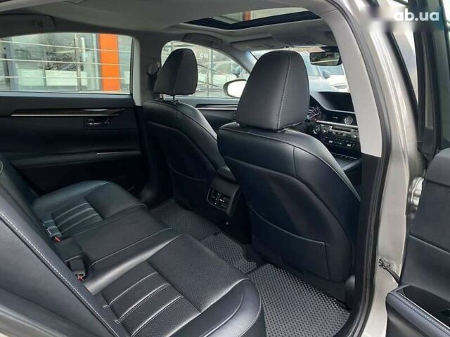 Лексус ЕС, объемом двигателя 3.5 л и пробегом 68 тыс. км за 24900 $, фото 24 на Automoto.ua