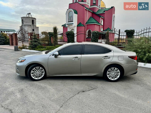 Лексус ЕС 2017 в Каменское - Днепродзержинск на Automoto.ua Лексус ЕС, объемом двигателя 3.46 л и пробегом 276 тыс. км за 18800 $, фото 4 на Automoto.ua