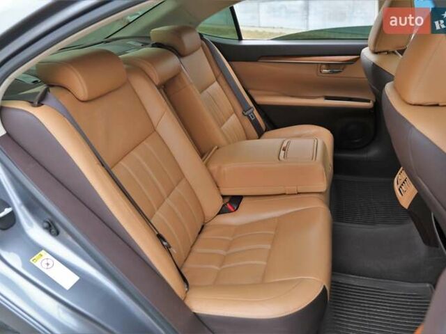Лексус ЕС, объемом двигателя 2.49 л и пробегом 80 тыс. км за 30500 $, фото 9 на Automoto.ua