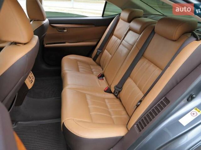 Лексус ЕС, объемом двигателя 2.49 л и пробегом 80 тыс. км за 30500 $, фото 8 на Automoto.ua