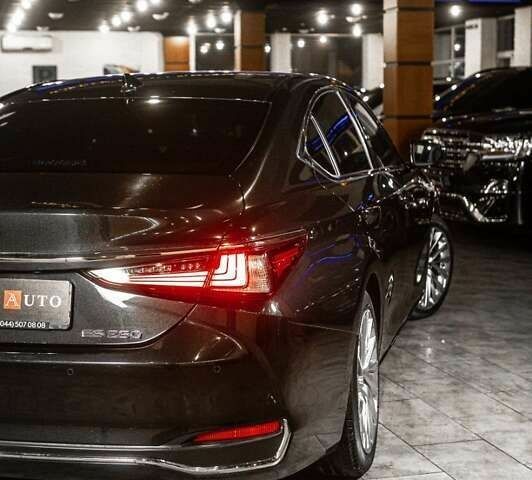 Лексус ЕС, объемом двигателя 2.5 л и пробегом 144 тыс. км за 34900 $, фото 3 на Automoto.ua