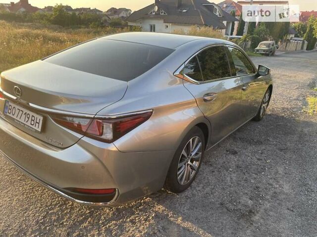 Лексус ЕС, объемом двигателя 2.49 л и пробегом 65 тыс. км за 35900 $, фото 4 на Automoto.ua