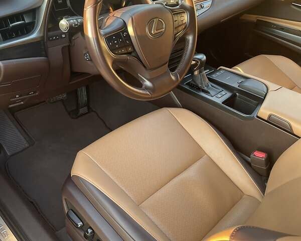 Лексус ЕС, объемом двигателя 2.49 л и пробегом 65 тыс. км за 35900 $, фото 14 на Automoto.ua