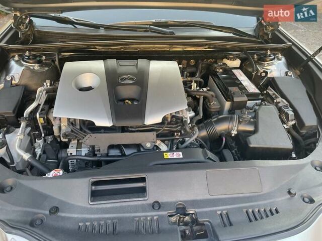 Лексус ЕС, объемом двигателя 2.49 л и пробегом 65 тыс. км за 35900 $, фото 17 на Automoto.ua