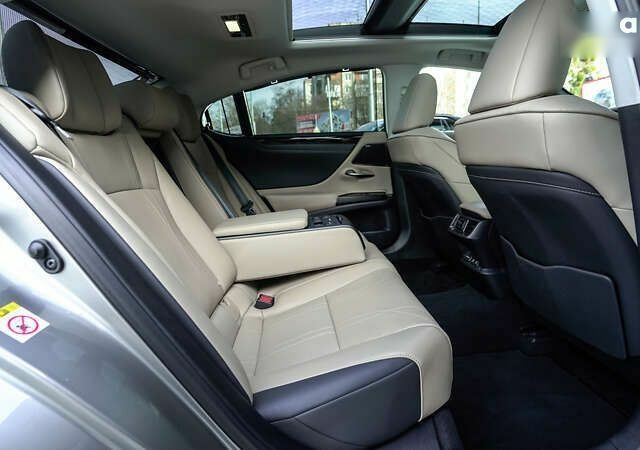 Лексус ЕС, объемом двигателя 2.5 л и пробегом 59 тыс. км за 41804 $, фото 6 на Automoto.ua