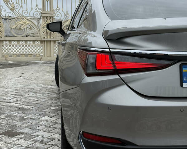 Лексус ЕС, объемом двигателя 2.49 л и пробегом 121 тыс. км за 33999 $, фото 8 на Automoto.ua