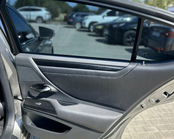 Лексус ЕС, об'ємом двигуна 2.49 л та пробігом 2 тис. км за 35300 $, фото 13 на Automoto.ua