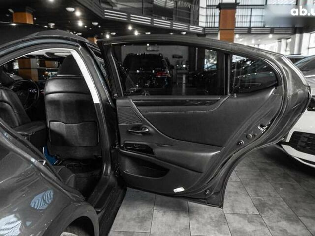 Лексус ЕС, объемом двигателя 0 л и пробегом 41 тыс. км за 39900 $, фото 8 на Automoto.ua