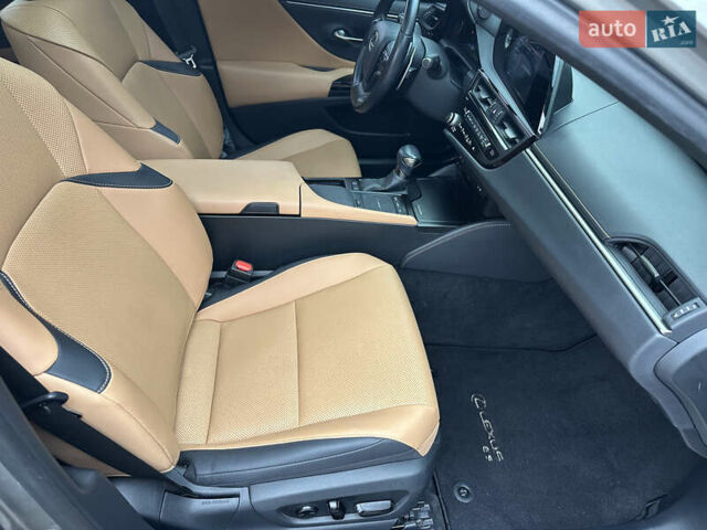 Лексус ЕС, объемом двигателя 2 л и пробегом 32 тыс. км за 36000 $, фото 30 на Automoto.ua