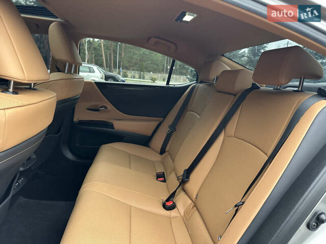 Лексус ЕС, объемом двигателя 2 л и пробегом 32 тыс. км за 36000 $, фото 28 на Automoto.ua