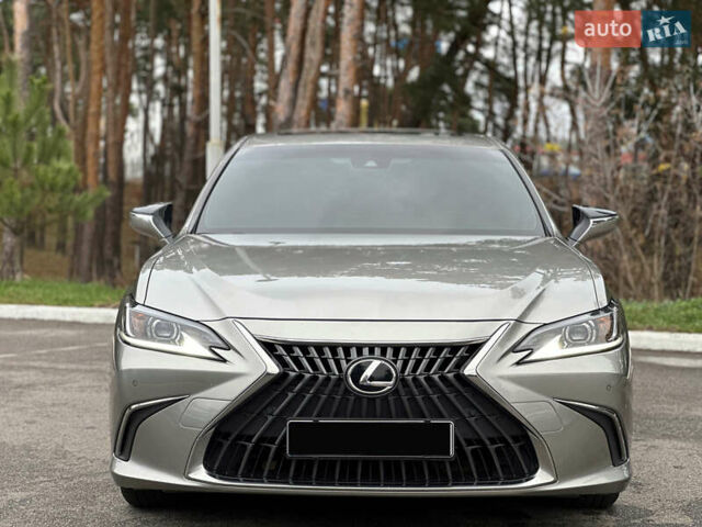 Лексус ЕС, объемом двигателя 2 л и пробегом 32 тыс. км за 36000 $, фото 3 на Automoto.ua