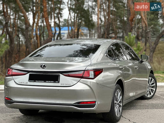 Лексус ЕС, объемом двигателя 2 л и пробегом 32 тыс. км за 36000 $, фото 13 на Automoto.ua