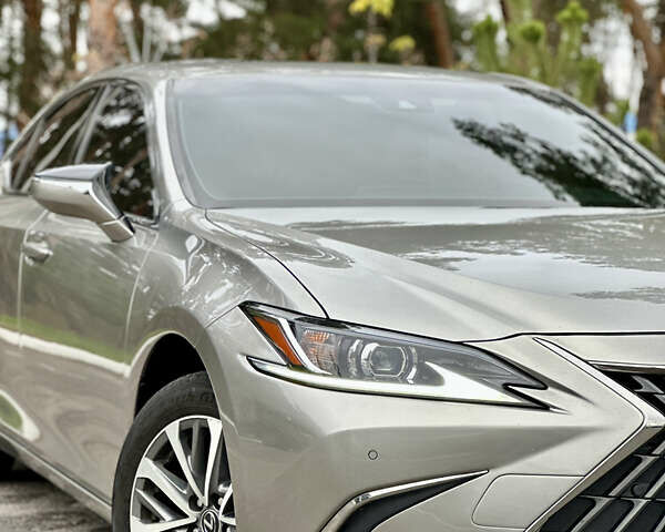 Лексус ЕС, объемом двигателя 2 л и пробегом 32 тыс. км за 36000 $, фото 2 на Automoto.ua