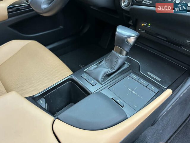 Лексус ЕС, объемом двигателя 2 л и пробегом 32 тыс. км за 36000 $, фото 35 на Automoto.ua