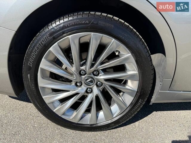 Лексус ЕС, объемом двигателя 2.49 л и пробегом 99 тыс. км за 41500 $, фото 5 на Automoto.ua