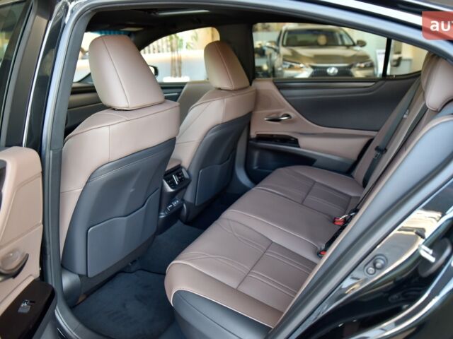 Лексус ЕС, объемом двигателя 2.49 л и пробегом 0 тыс. км за 62727 $, фото 12 на Automoto.ua