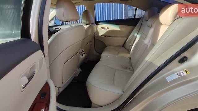 Желтый Лексус ЕС, объемом двигателя 3.46 л и пробегом 238 тыс. км за 8500 $, фото 5 на Automoto.ua