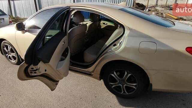 Желтый Лексус ЕС, объемом двигателя 3.46 л и пробегом 238 тыс. км за 8500 $, фото 9 на Automoto.ua