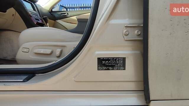 Желтый Лексус ЕС, объемом двигателя 3.46 л и пробегом 238 тыс. км за 8500 $, фото 8 на Automoto.ua