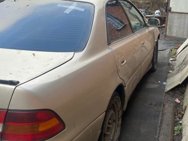 Сірий Лексус ЕС, об'ємом двигуна 3 л та пробігом 190 тис. км за 2000 $, фото 3 на Automoto.ua