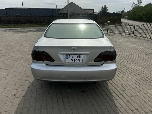 Сірий Лексус ЕС, об'ємом двигуна 3 л та пробігом 300 тис. км за 4700 $, фото 3 на Automoto.ua